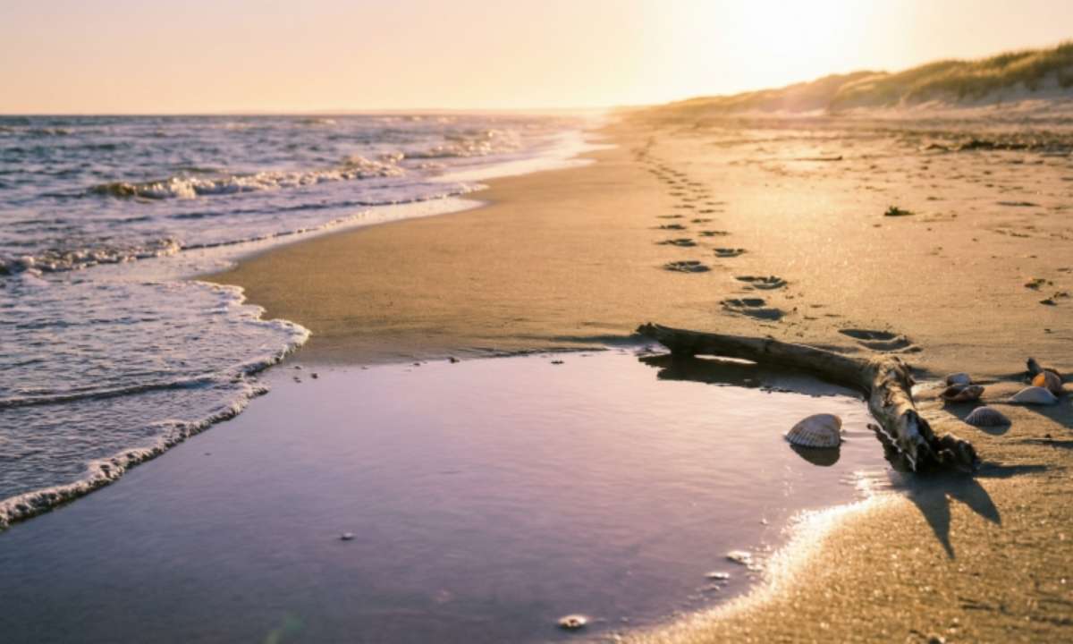 Understanding the Mood of Your Beach Photo